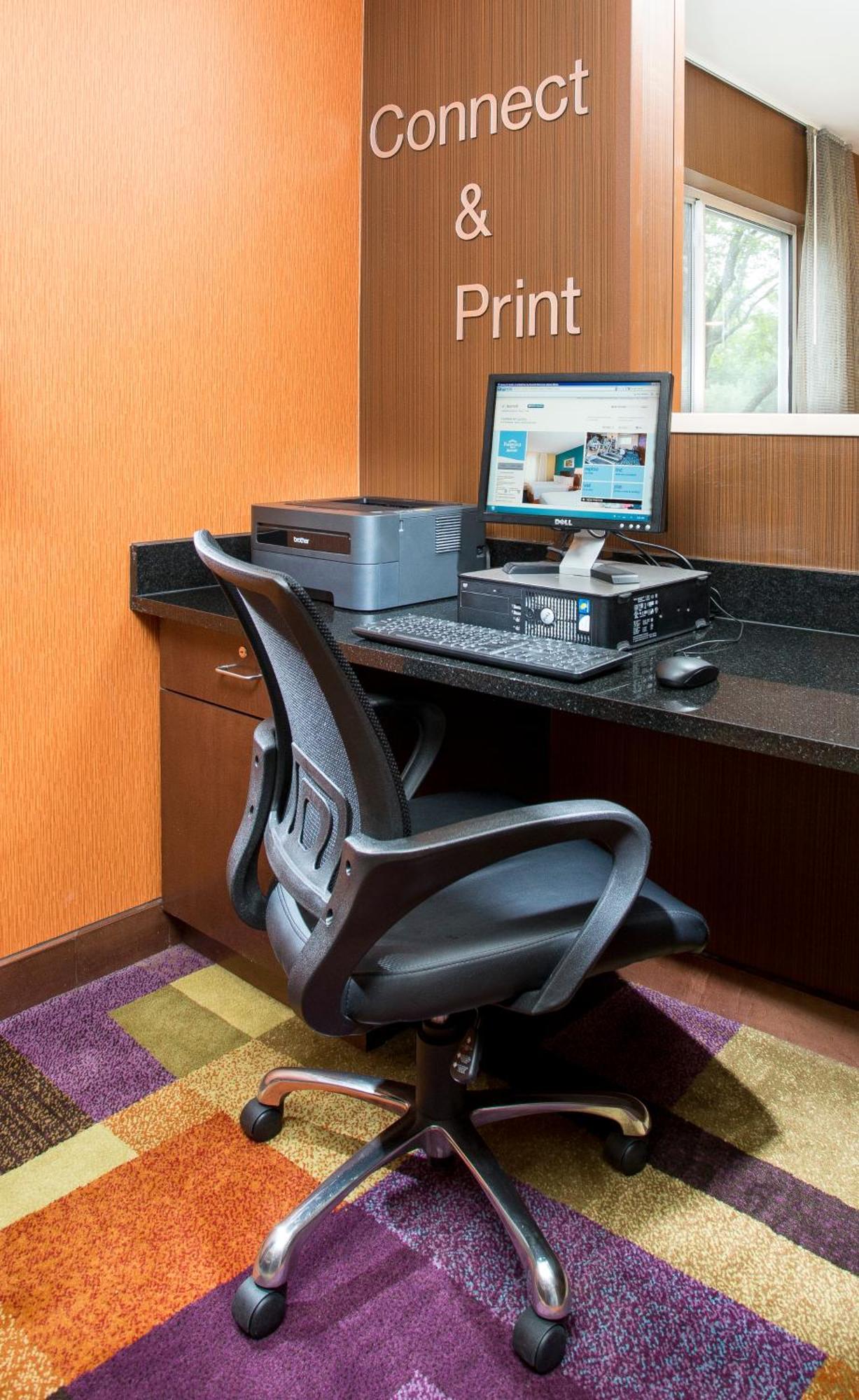 Fairfield Inn & Suites By Marriott קווינסי מראה חיצוני תמונה