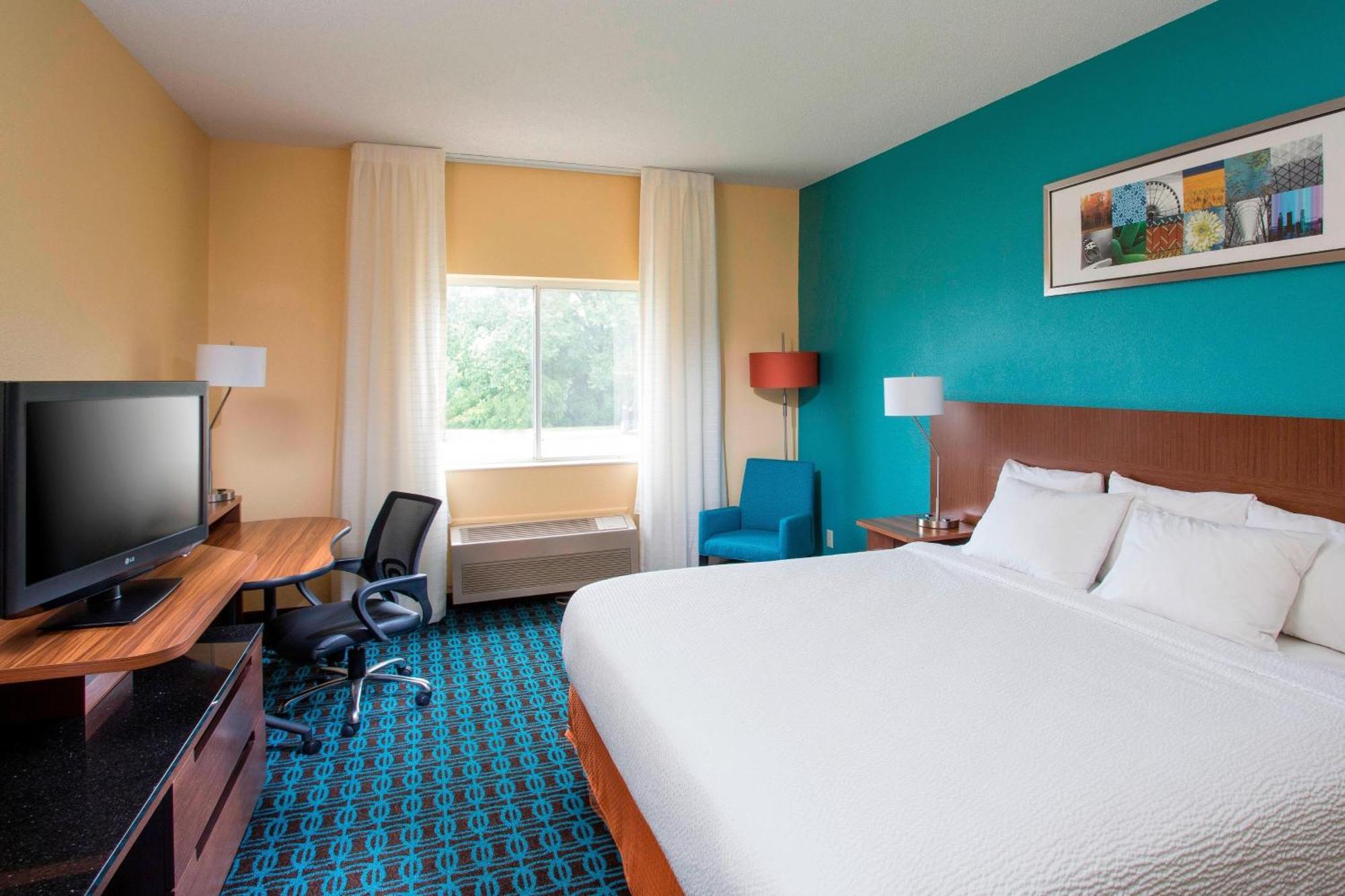 Fairfield Inn & Suites By Marriott קווינסי מראה חיצוני תמונה