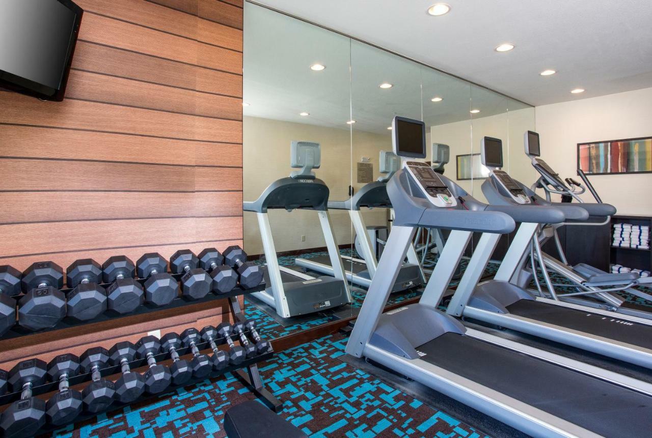 Fairfield Inn & Suites By Marriott קווינסי מראה חיצוני תמונה